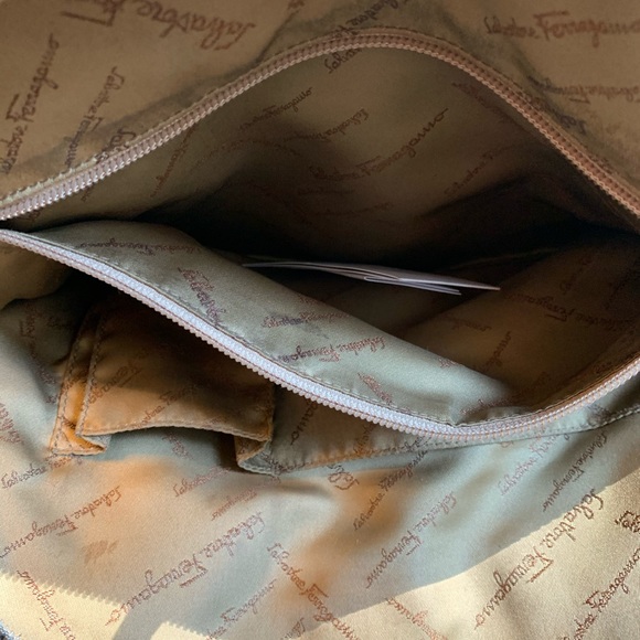 SALVATORE FERRAGAMO large black Dome Satchel - Picture 9 of 15